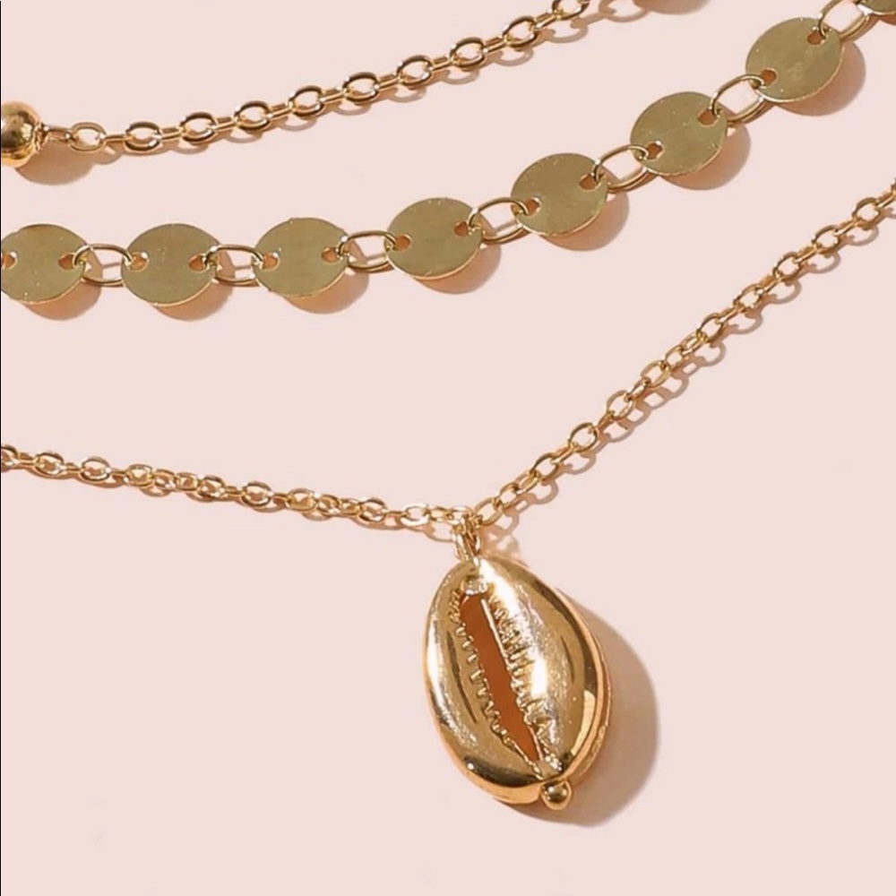 Pearl + Shell Layered Necklace - Picture 3 of 4